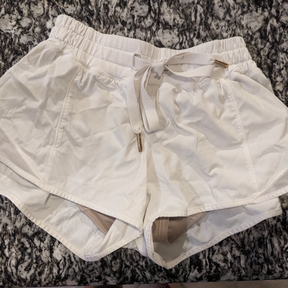 Lululemon Hotty Hot LR 2.5inch